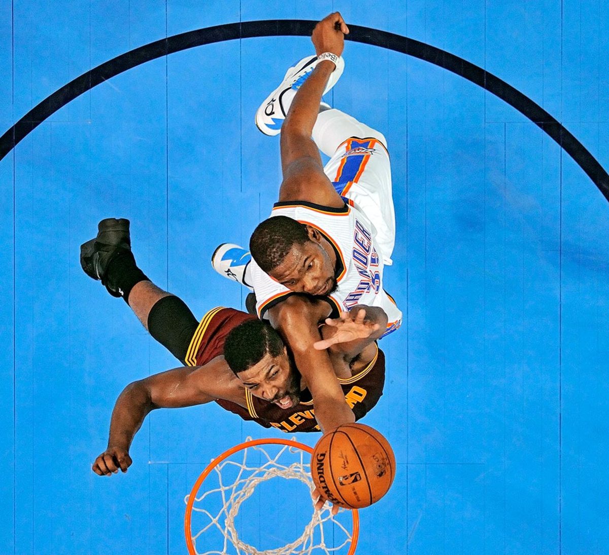 2014-1211-Kevin-Durant-X159063_TK1_1894.jpg